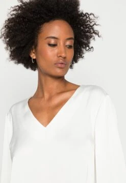 Anna Field Blusa - Off White -Ofertas Anna Field Tienda 005ea998b4a94066926f11ce432ada28