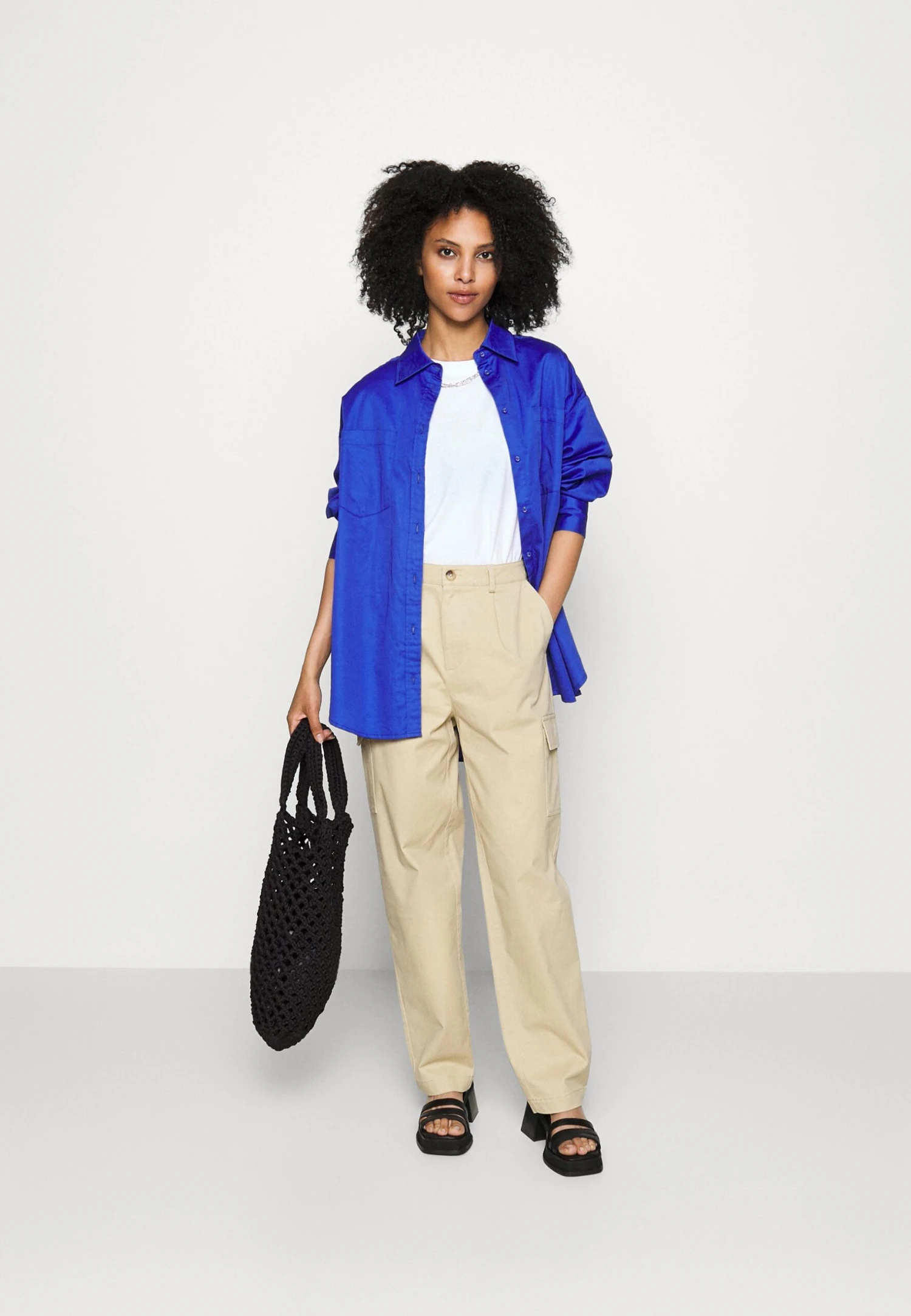 Cargo Trousers- Pantalones - Beige 2 Cargo Trousers- Pantalones - Beige - Imagen 2