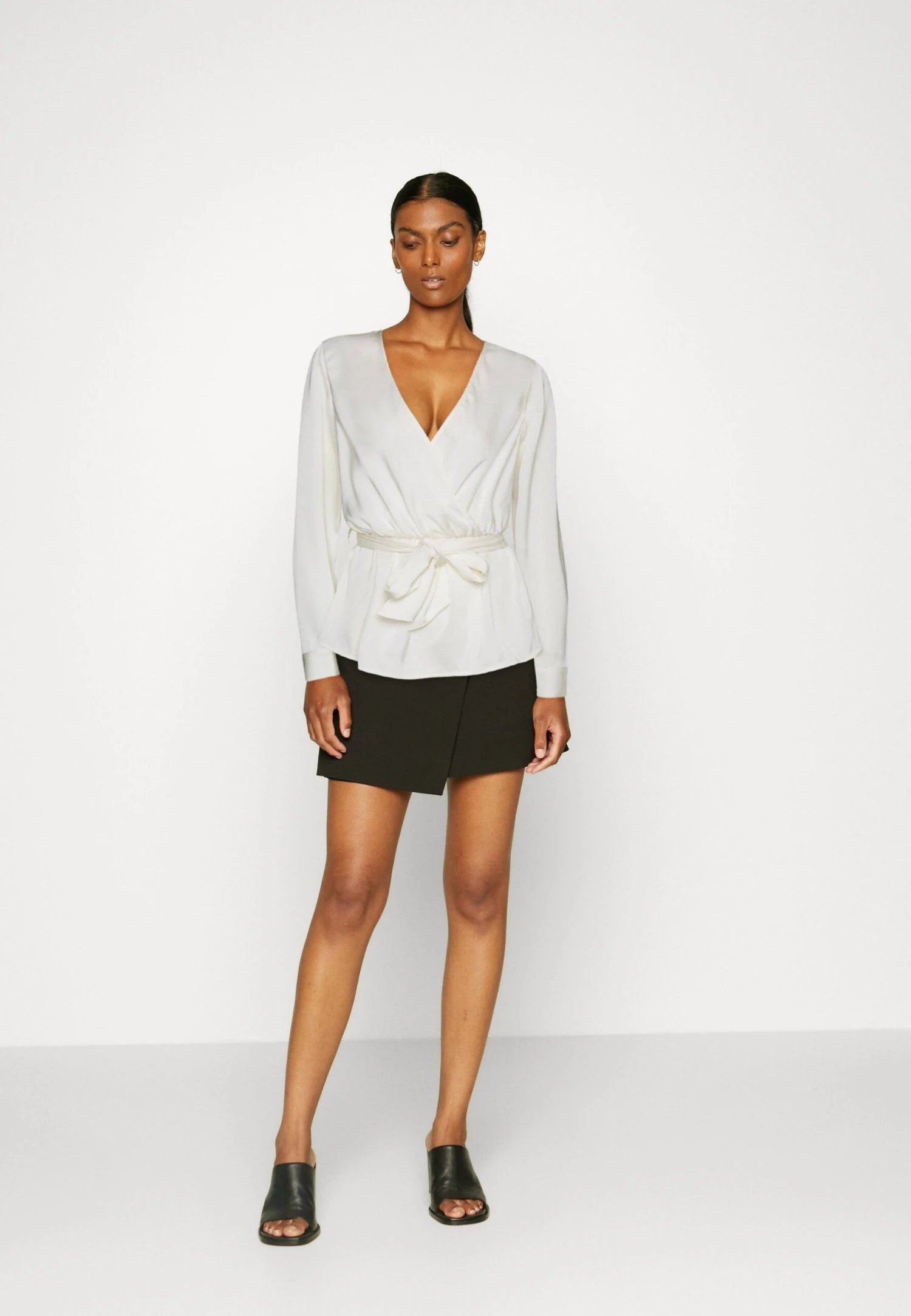 Anna Field Blusa - Off-White 2 Anna Field Blusa - Off-White - Imagen 2