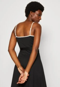 Anna Field Vestido Ligero - Black/White -Ofertas Anna Field Tienda 2853fe06dfee404681ad759cefd8e87b