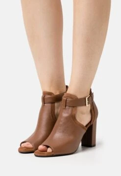 Anna Field Leather - Sandalias Tobilleras - Cognac