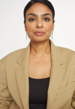 Anna Field Camiseta Básica - Black 13 Anna Field Camiseta Básica - Black -Ofertas Anna Field Tienda 494210007f7a4f2eabe046f05e3f66c4