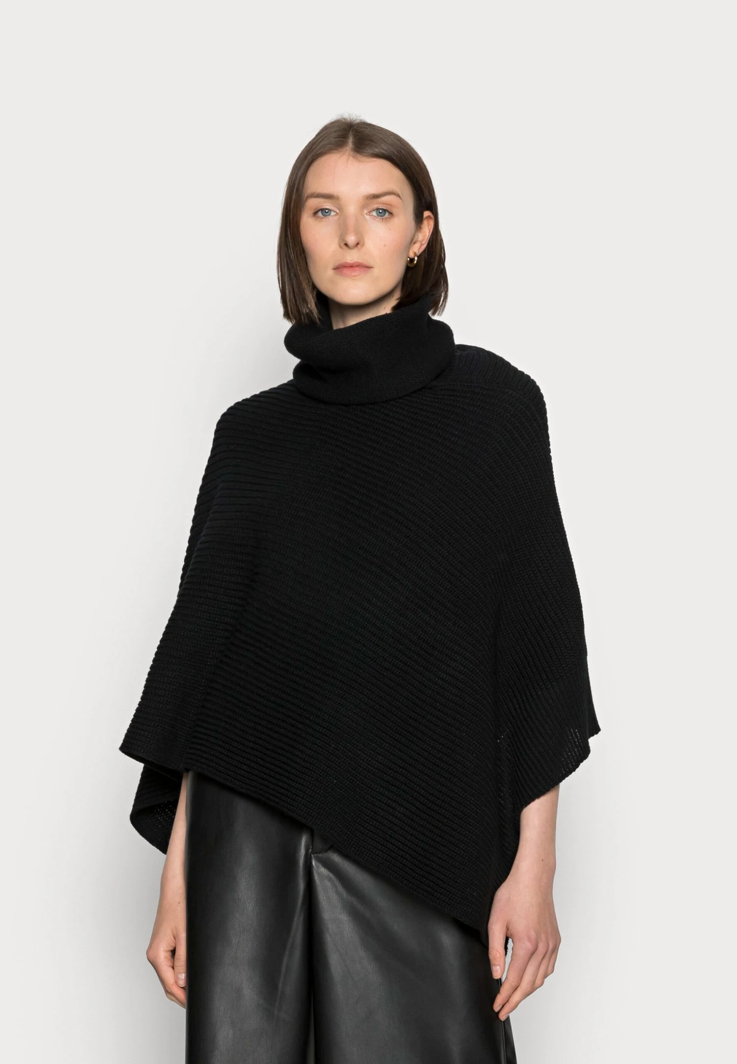 Anna Field Poncho - Black 1 Anna Field Poncho - Black