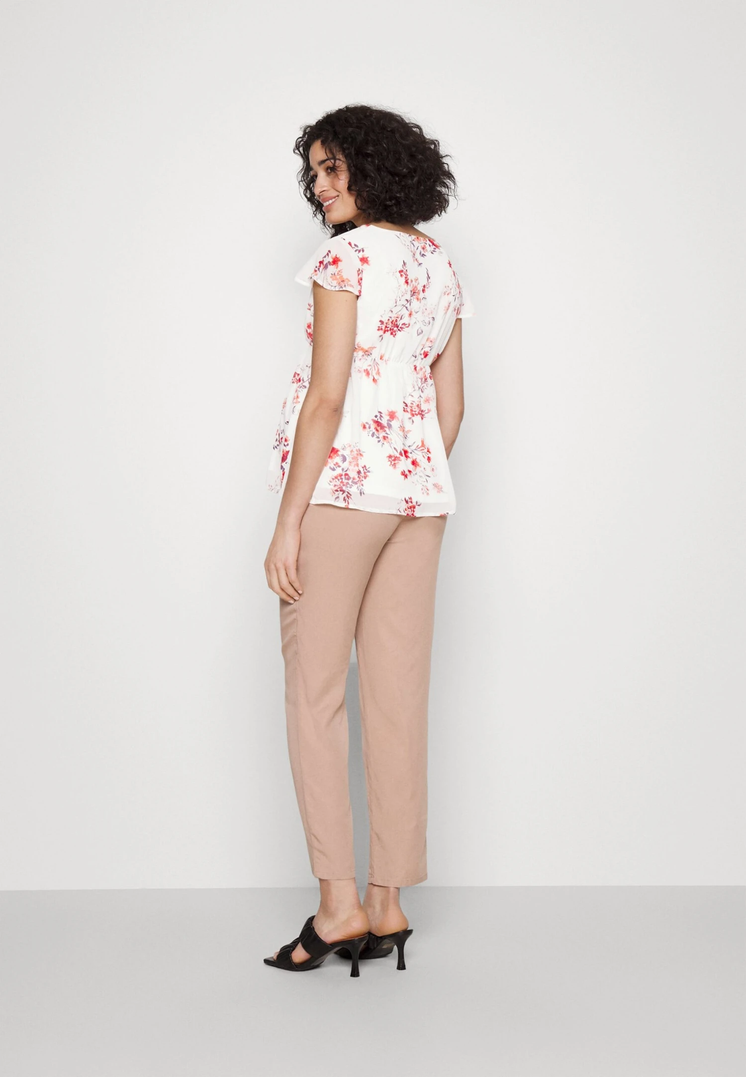 Mama Belt - Blusa - White/Red 3 Mama Belt - Blusa - White/Red - Imagen 3