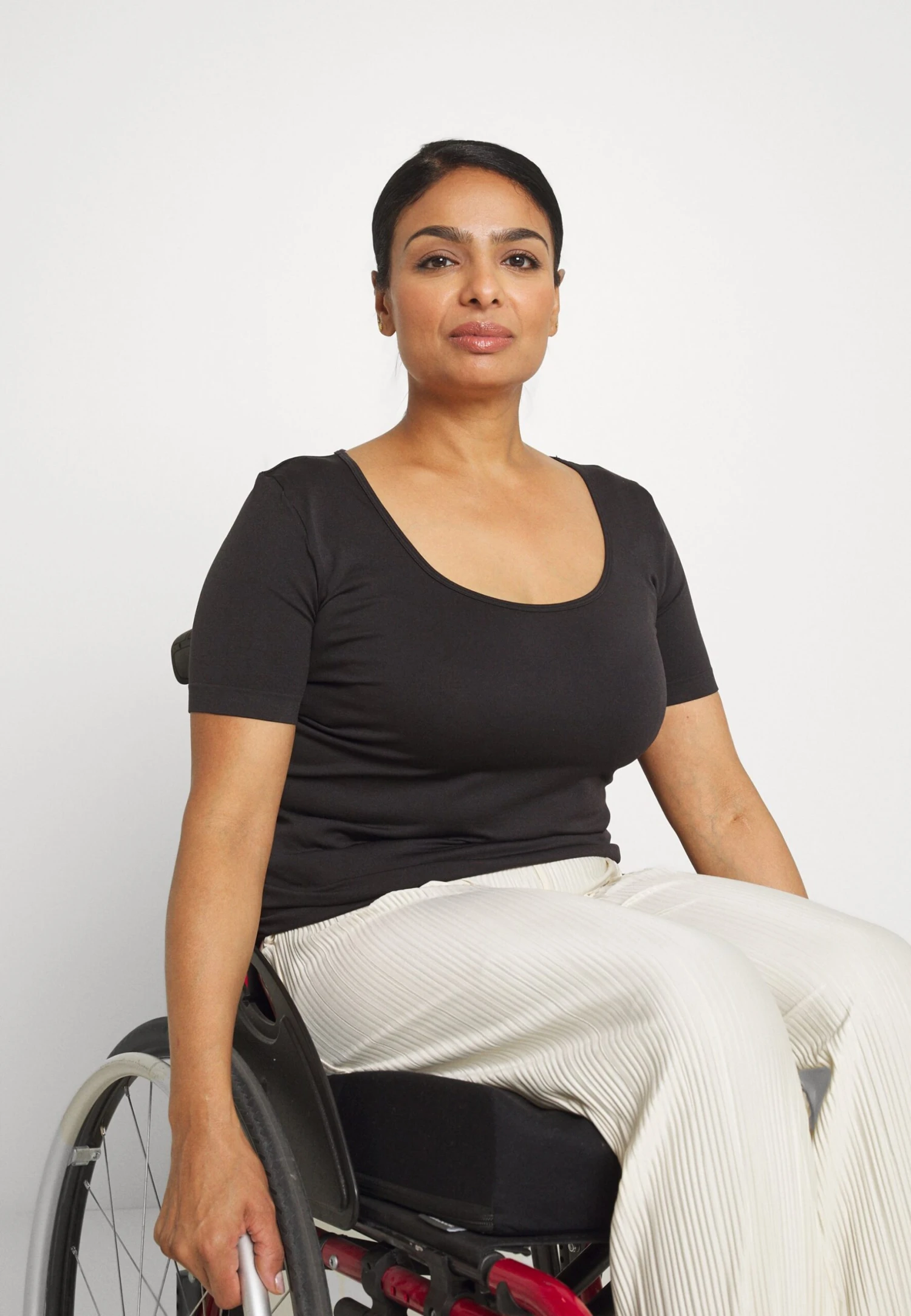 Anna Field Camiseta Básica - Black 3 Anna Field Camiseta Básica - Black - Imagen 3