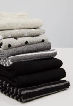 Anna Field 8Pp Spot Stripe- Calcetines - Grey -Ofertas Anna Field Tienda c4f9f9de7c754216a2ed0c3f542fba9e