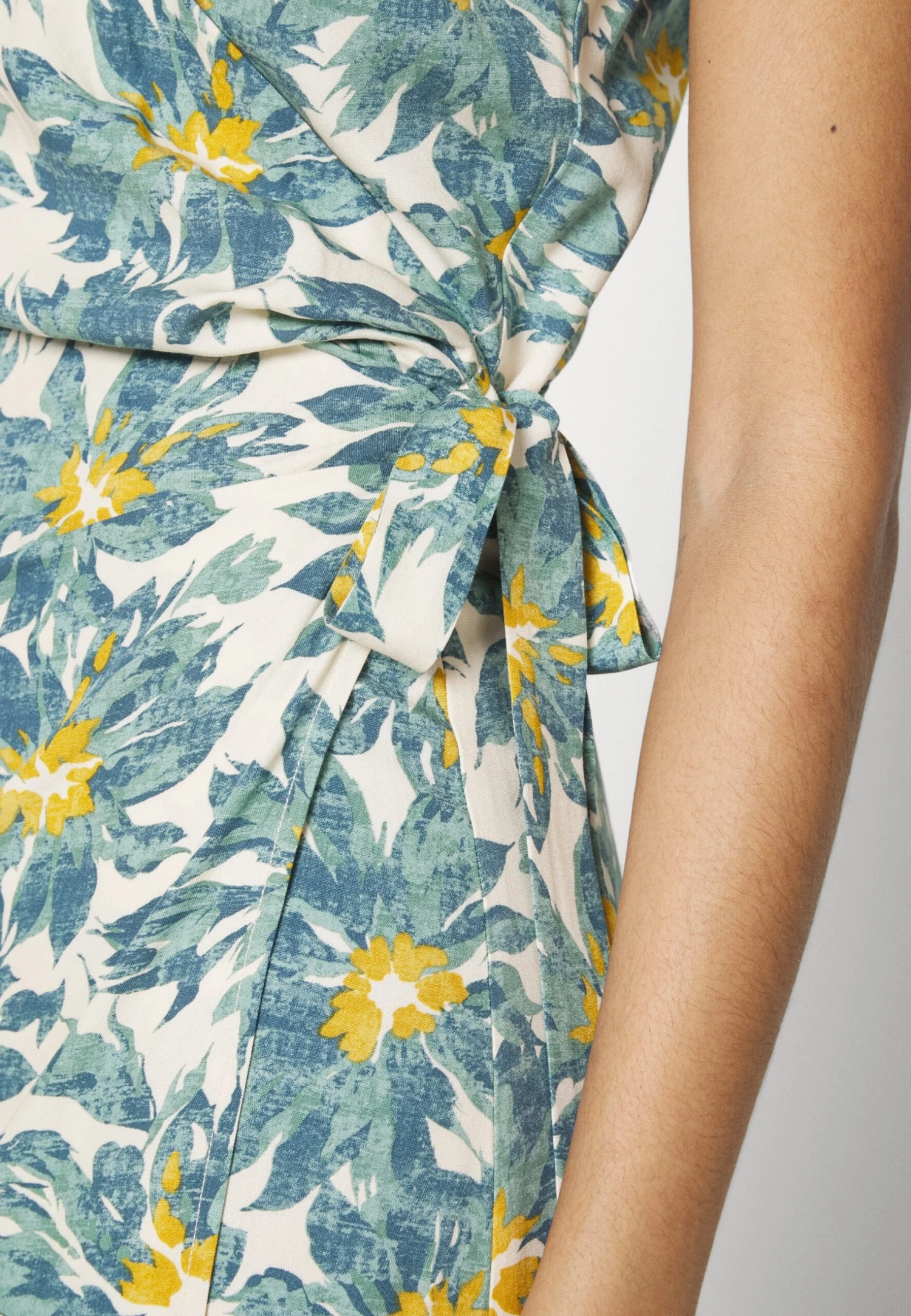 Anna Field Woven Wrap Dress - Vestido Informal - Multi/Green 6 Anna Field Woven Wrap Dress - Vestido Informal - Multi/Green - Imagen 6