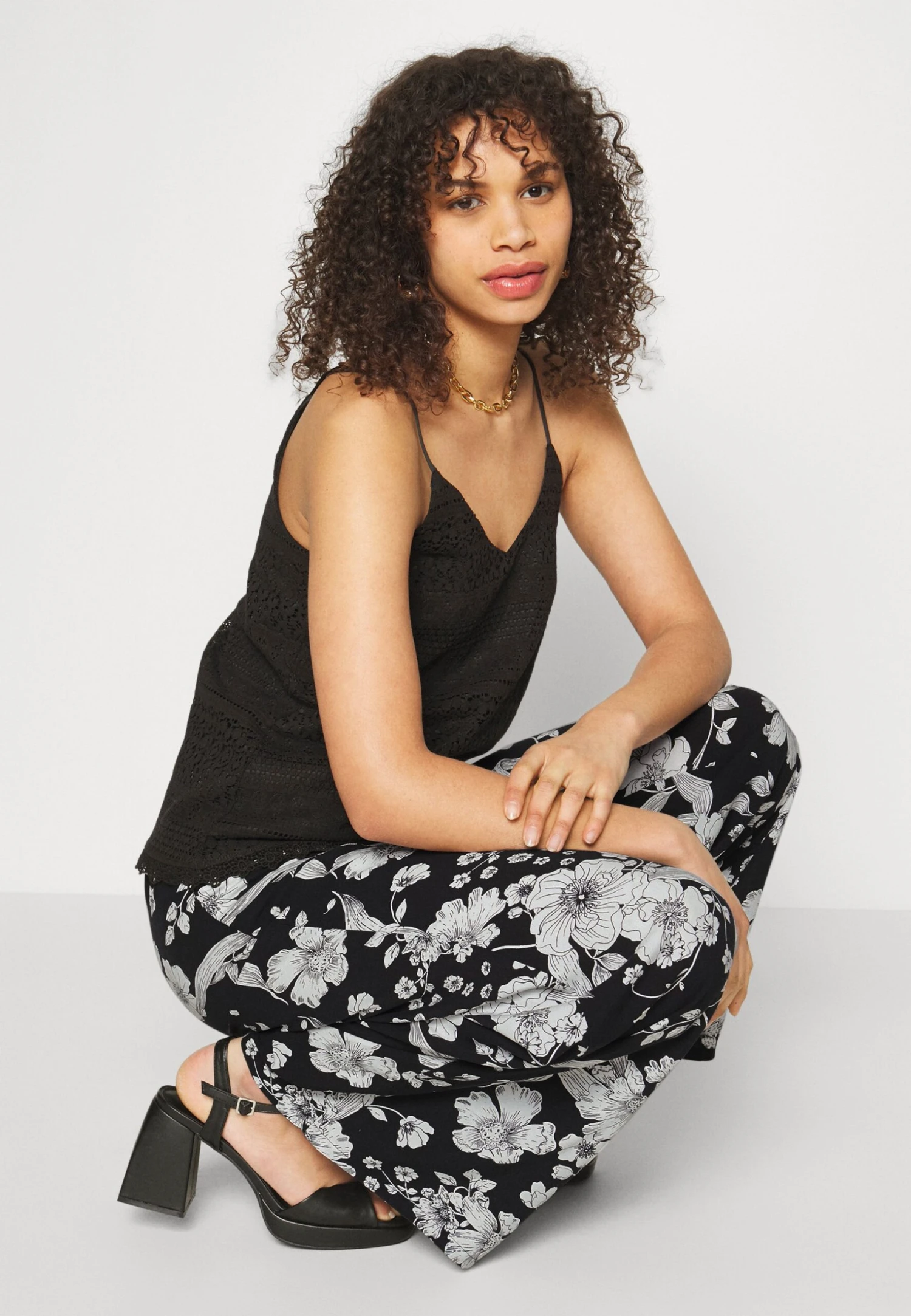 Pantalones - Black/Off-White 4 Pantalones - Black/Off-White - Imagen 4