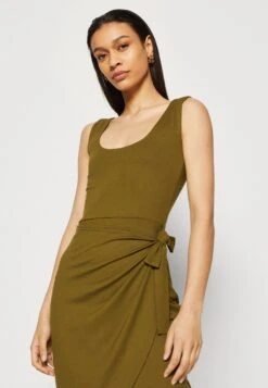 Anna Field Vestido Ligero - Olive -Ofertas Anna Field Tienda f9fe9b956ee04a7db1dbbd0214f39a78