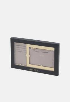 Anna Field Set - Monedero - Grey 12 Anna Field Set - Monedero - Grey -Ofertas Anna Field Tienda fc16528b190048a39a2915470901978d